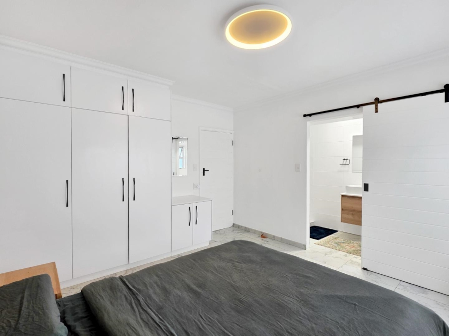 To Let 2 Bedroom Property for Rent in Sea Point Western Cape